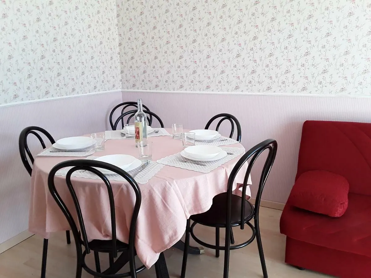 Appartamento Elena Lucca 0*,  Italy